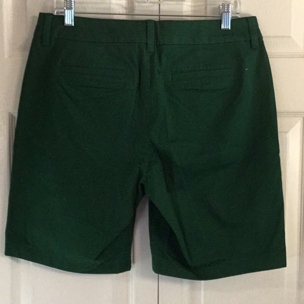 J. Crew Women’s Flat Front Chino Shorts in Emerald Green - Picture 6 of 9